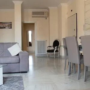 Appartamento Tritone, Roma